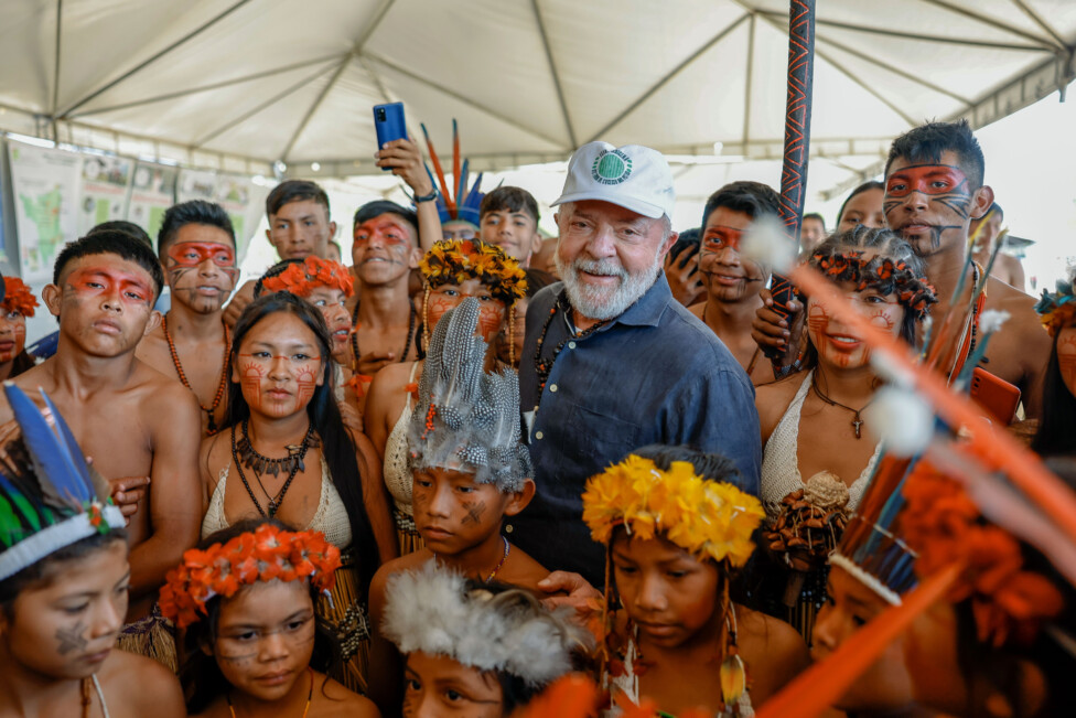 Esperança sob assédio nos 100 dias de Lula como presidente