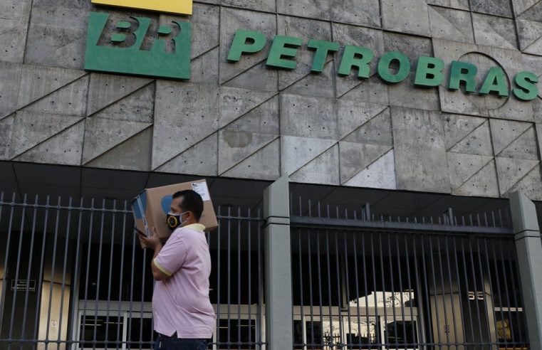 Petrobras anuncia nova política de preços e redução no valor dos combustíveis