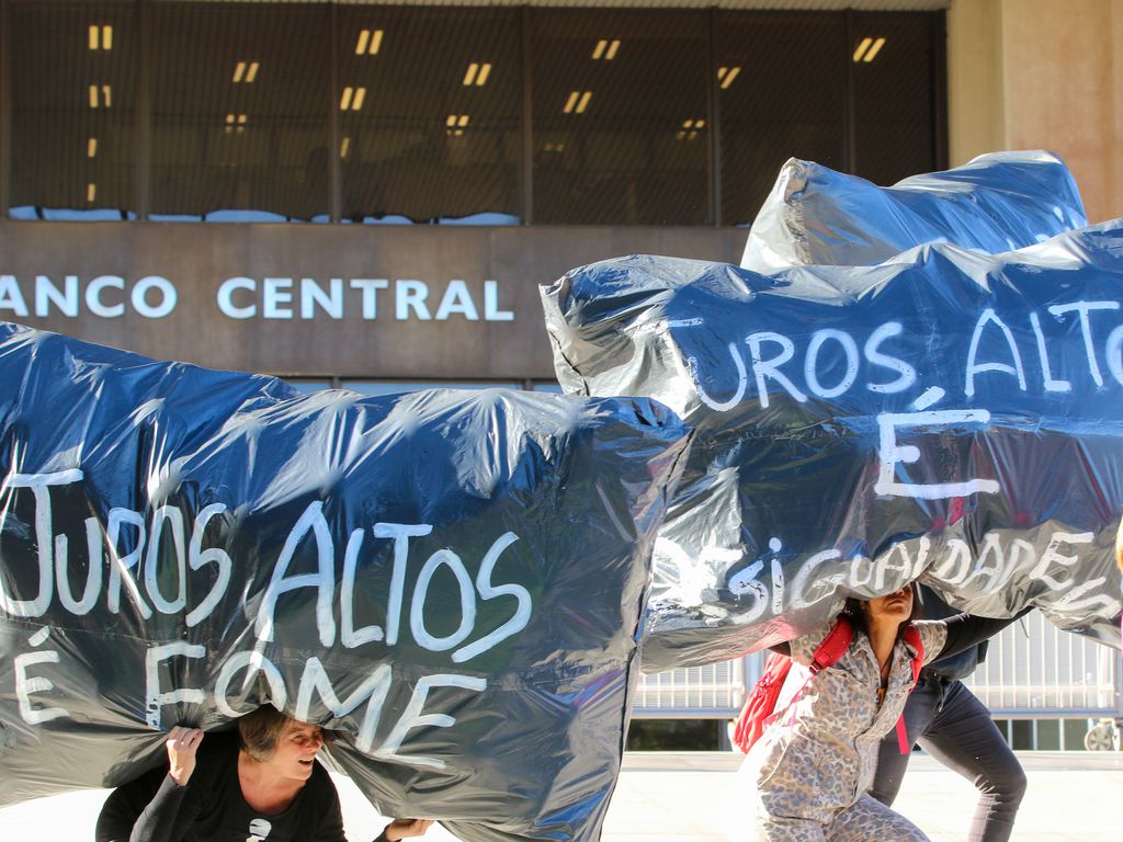 Dogmas monetários renitentes: autonomia do Banco Central e metas para a inflação