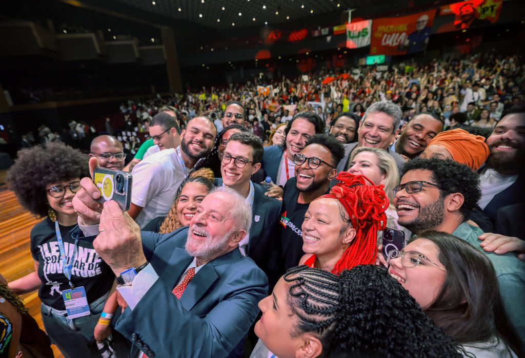 Lula convoca a juventude: “Vamos politizar esse país, vamos formar novos socialistas”