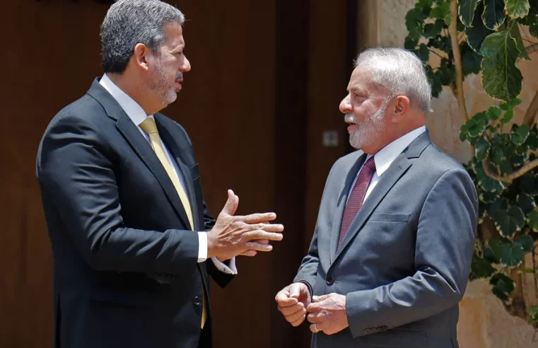 Lula viaja ao RJ e a Minas; Congresso retoma cobranças