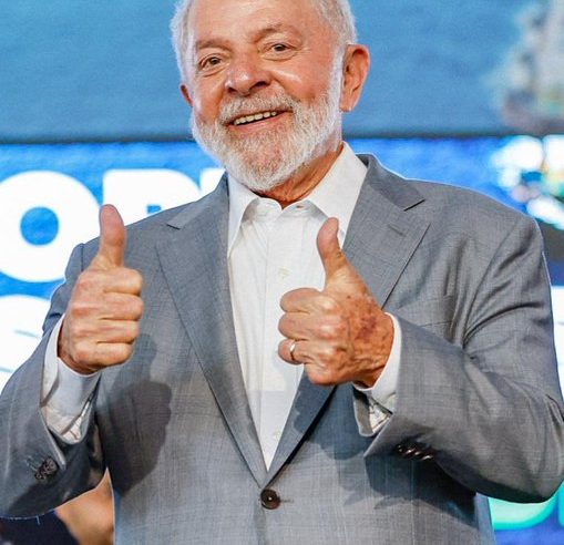 Lula diz que PIB crescerá mais de 2% este ano