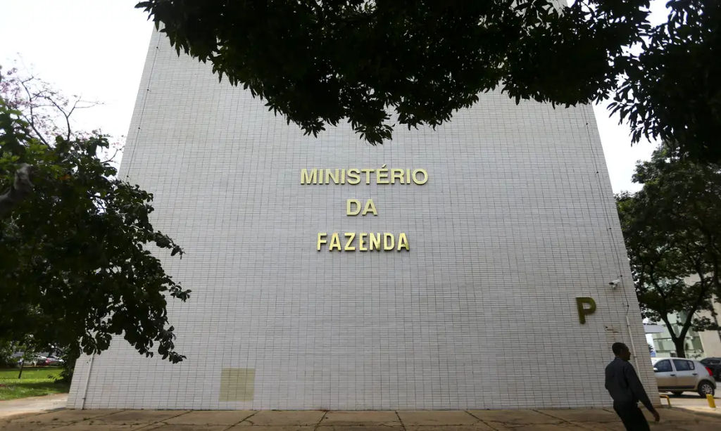 A polêmica revisão das meta fiscais