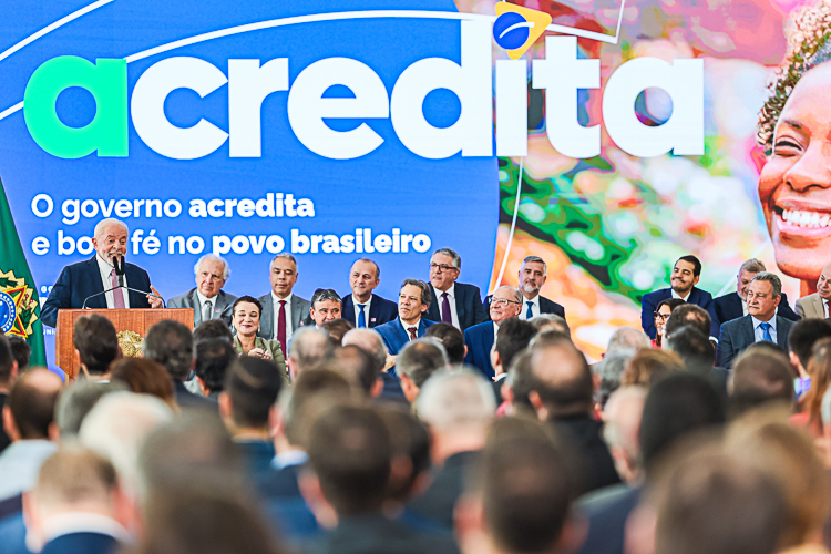 Lula lança programa de crédito e renegociação de dívidas de micro e pequenas empresas
