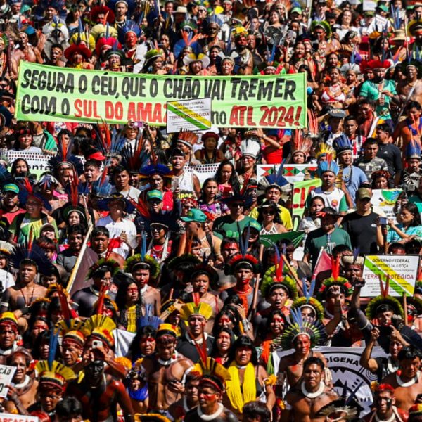 Povos indígenas reafirmam seu protagonismo e a luta pela terra no Brasil
