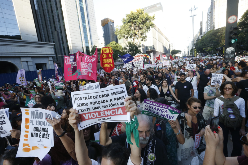 Direito ao aborto vence a ofensiva da direita moralista no Brasil